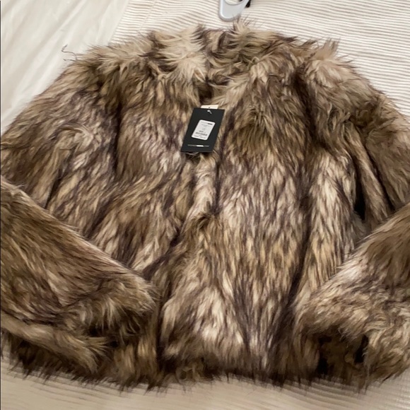 fernanda fur coat